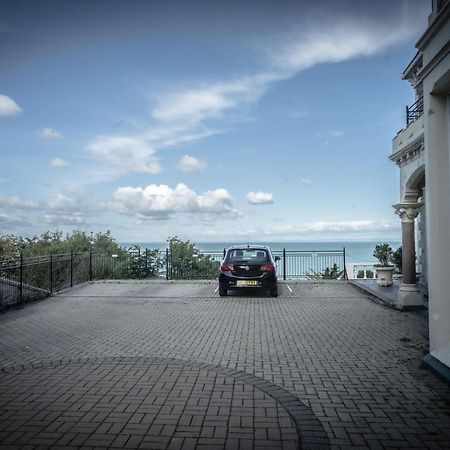 Victorian Penthouse With Panoramic Sea Views Apartamento Ilfracombe Exterior foto